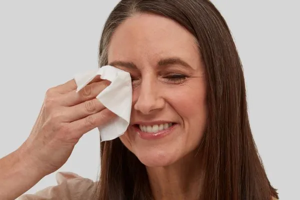 Biodegradable Eyelid Wipes