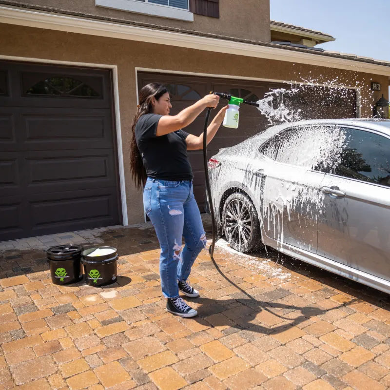 Grape Car Shampoo, Extreme Foaming Formula, for Ultimate High Gloss Finish