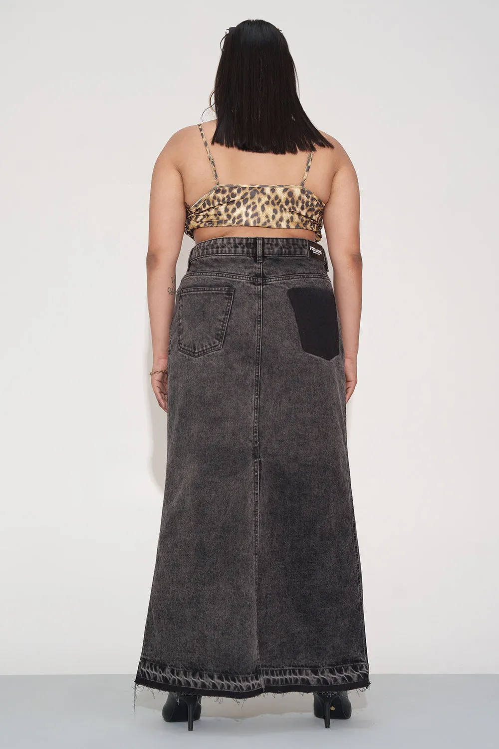 Spruce Black Curve Mid Slit Maxi Skirt